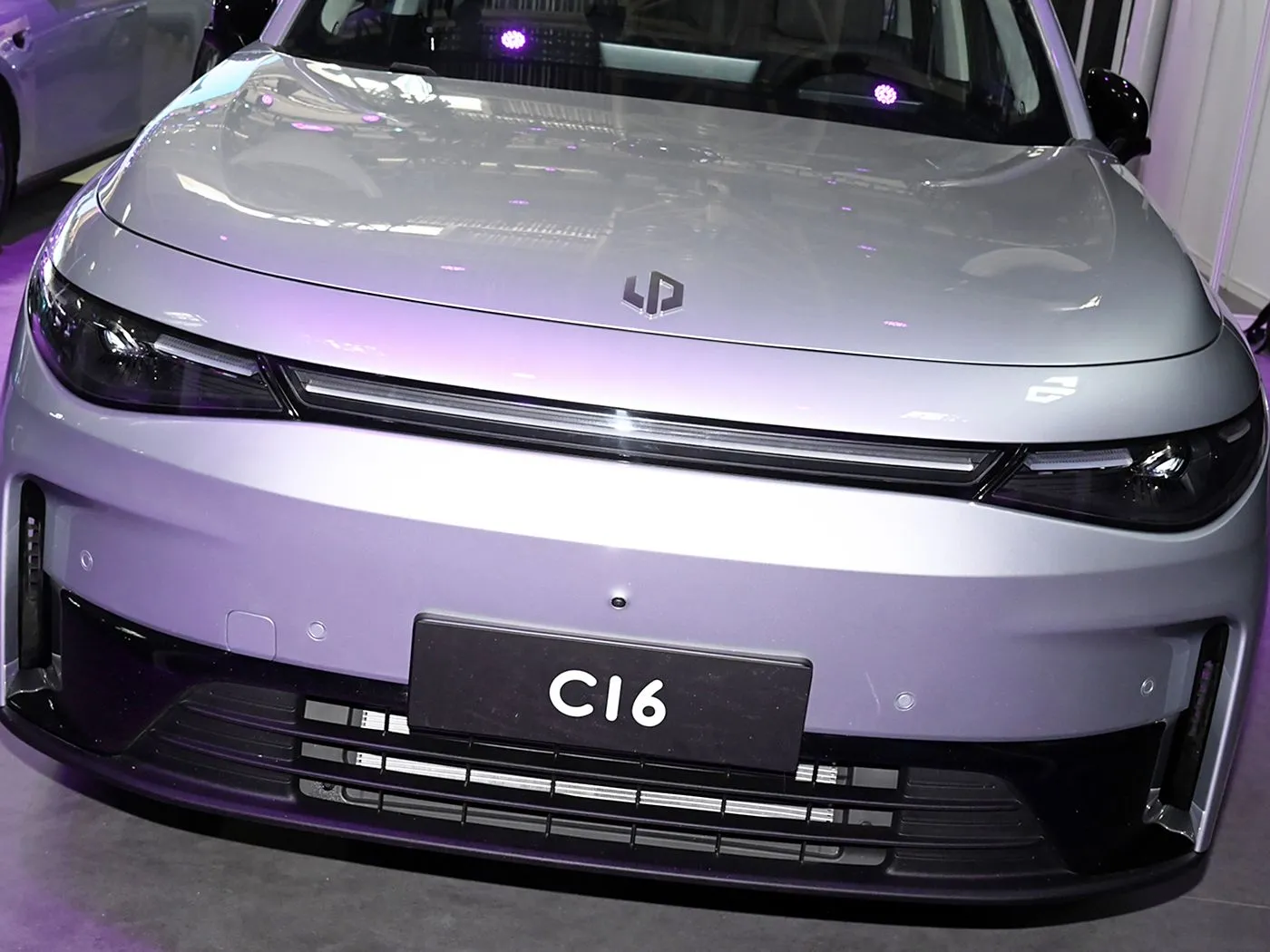 Leapmotor C16 5도어 6인승 EV SUV 4WD 드라이브 모드 좌측 조향 전기 및 하이브리드 연료 새로운 에너지 자동