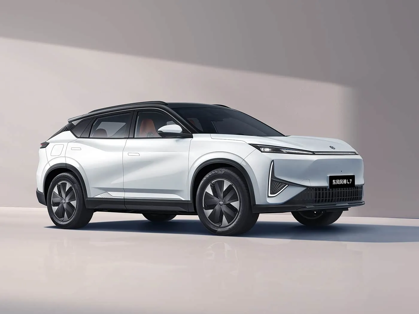 Dongfeng Aeolus L7: EV/PHEV SUV 5인승 프리미엄 터치 가죽 시트 장거리 신에너지 차량
