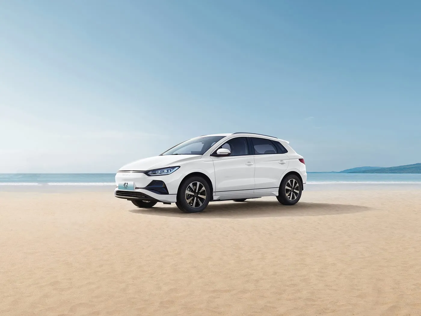 BYD E2 럭셔리 전기 EV 세단형 SUV 해치백 리튬 배터리 모터가 장착된 왼쪽 조향 자동차 중국의 신에너지 차량