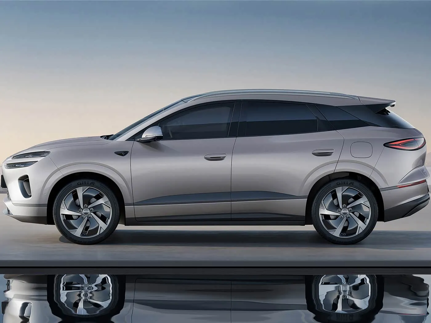 BYD Sea Lion 06 듀얼 파워(EV/DM-i) 소형 SUV – 520-605km EV 범위/1092km DM-i 범위 및 L2 DiPilot