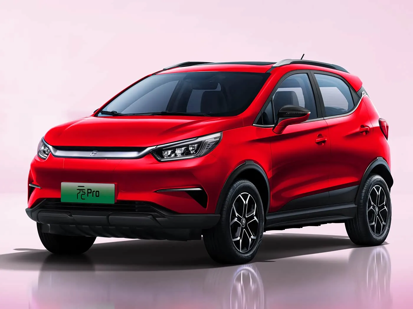 BYD Yuan Pro 럭셔리 전기 SUV 320KM 범위 도시 주행을 위한 고급 기능 신에너지 차량