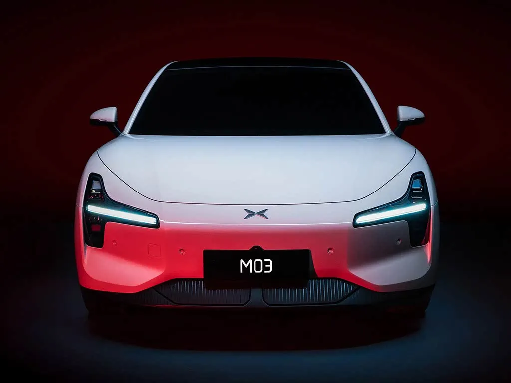 Xiaopeng 2025 Mona M03 전기 세단 장거리 515km 신에너지 차량 SUV 및 해치백 EV 리튬 배터리