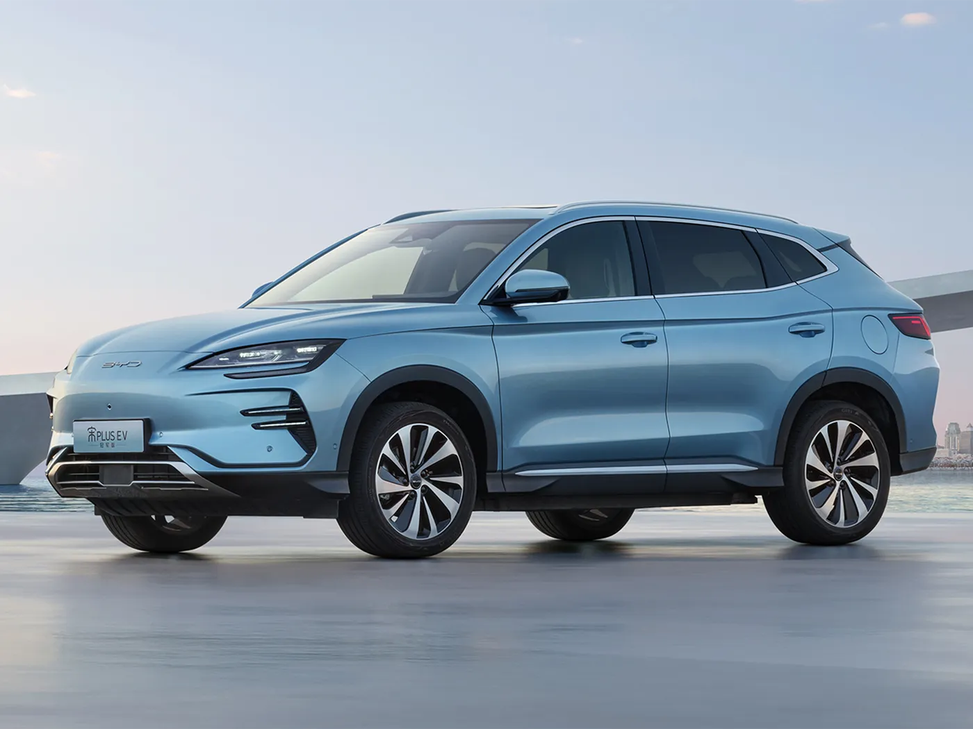 BYD Song Plus SUV 자동 AWD(후면 카메라 가죽 시트 포함) 하이브리드 연료 좌측 스티어링