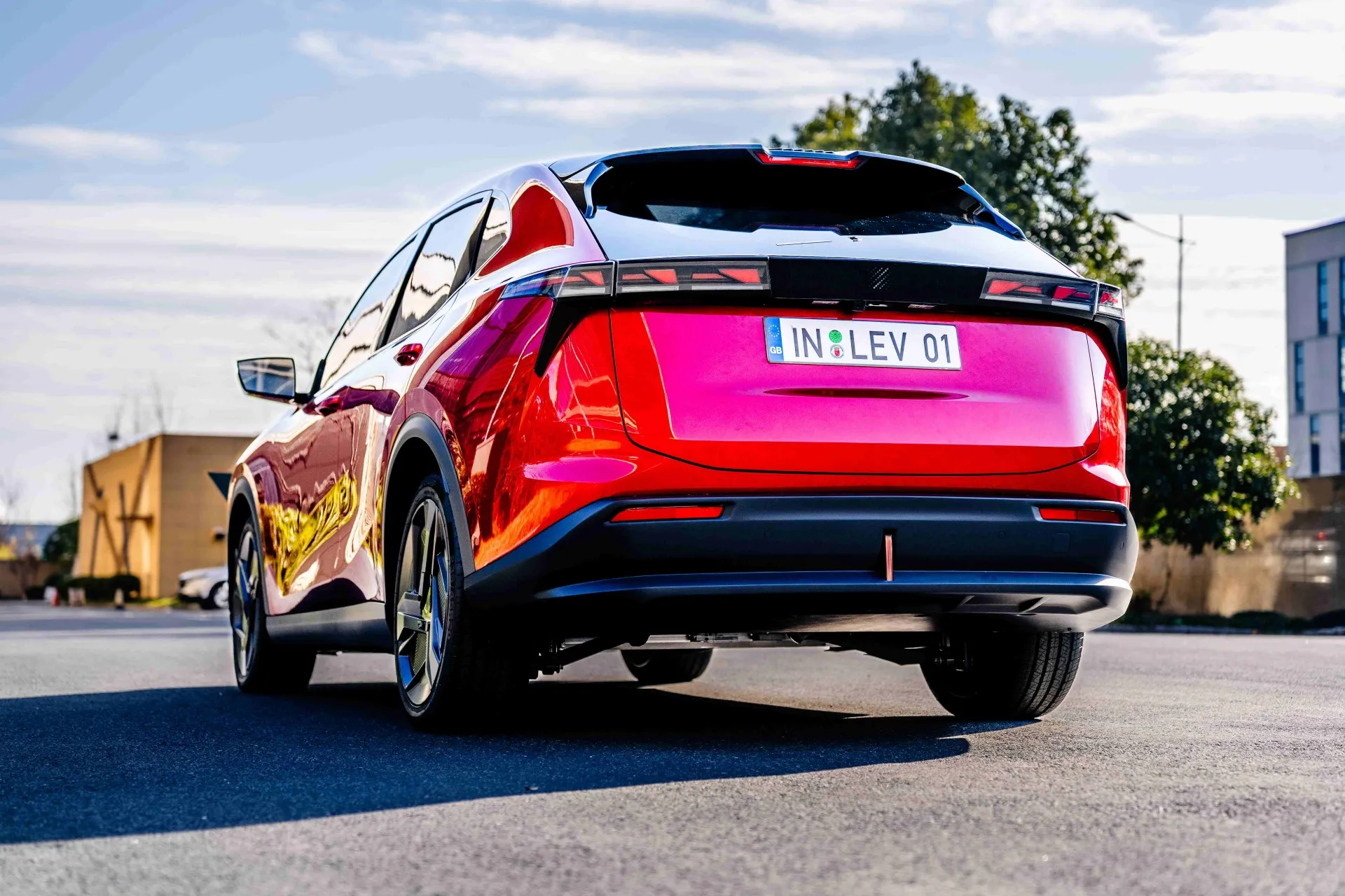 LEV01 오른손잡이 SUV NEW ENERGY VEHICLE EV 장거리 휠베이스 5인승