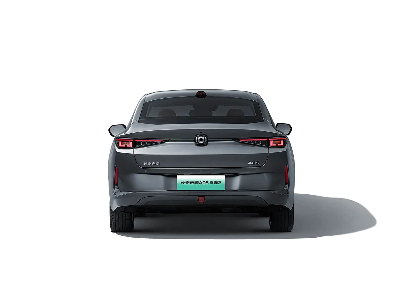 Changan Qiyuan A05 소형 EV 자동차 고속 충전 하이브리드 EV 모터가 장착 된 신 에너지 차량 왼쪽 조향