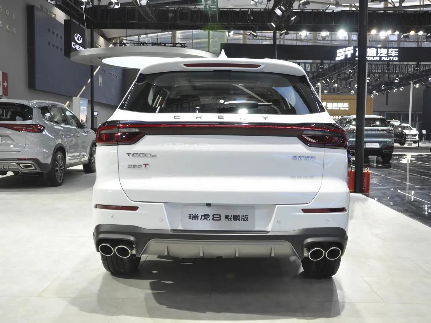 Chery RUIHU8 Tiggo Turbo SUV 핫 세일 유로 VI R18 가죽 새로운 자동 FWD R18 합금 금속 충격 가스/가솔린 왼쪽 드라이브 다크