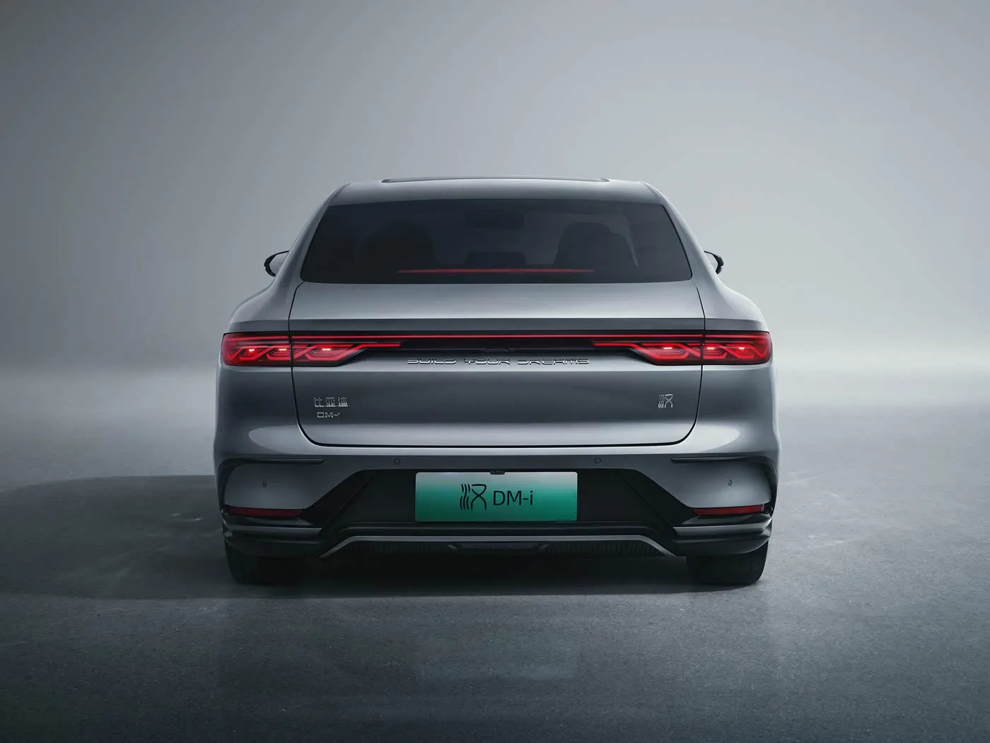 BYD Han EV/DM-i 듀얼 모터 파워와 최첨단 기술로 럭셔리 세단을 전기화하다 NEW ENERGE