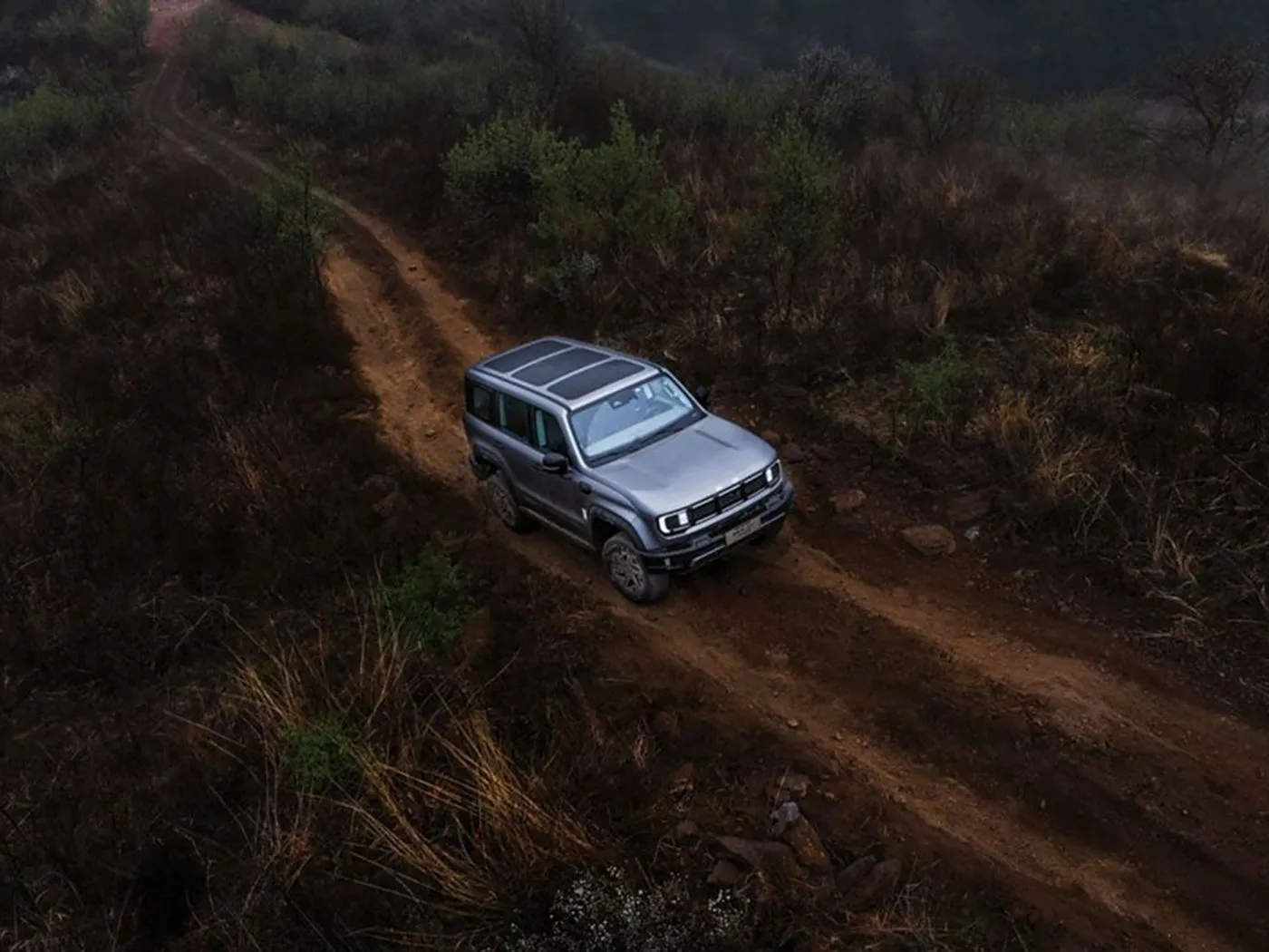 베이징 오프로드 BJ40 컴팩트 SUV 4WD, 85L 탱크 및 파노라마 카메라 장축 베이스